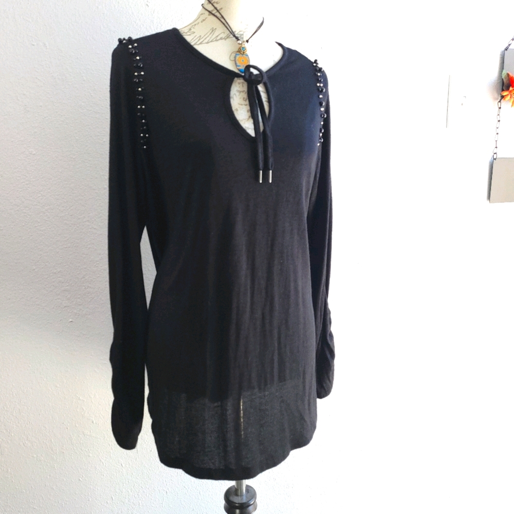 💙 3 for $20 SEVEN7 Black Embellished Tunic Top